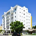 Amazing 2 Bedroom Condo At Wynwood With Parking